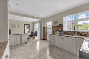 Photo 21- click for photo gallery